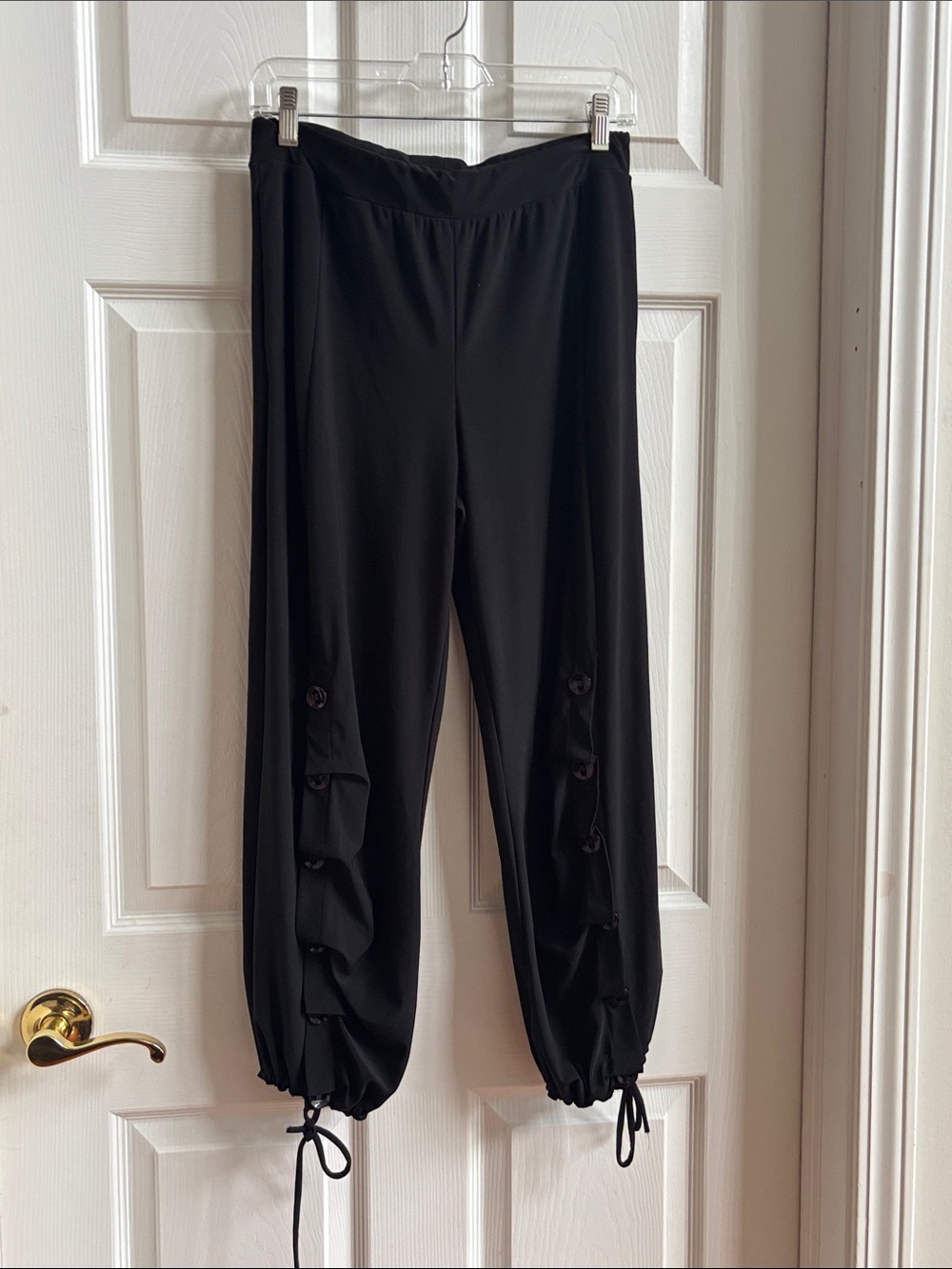 BECCA Black Button-Detail Drawstring Hem Joggers